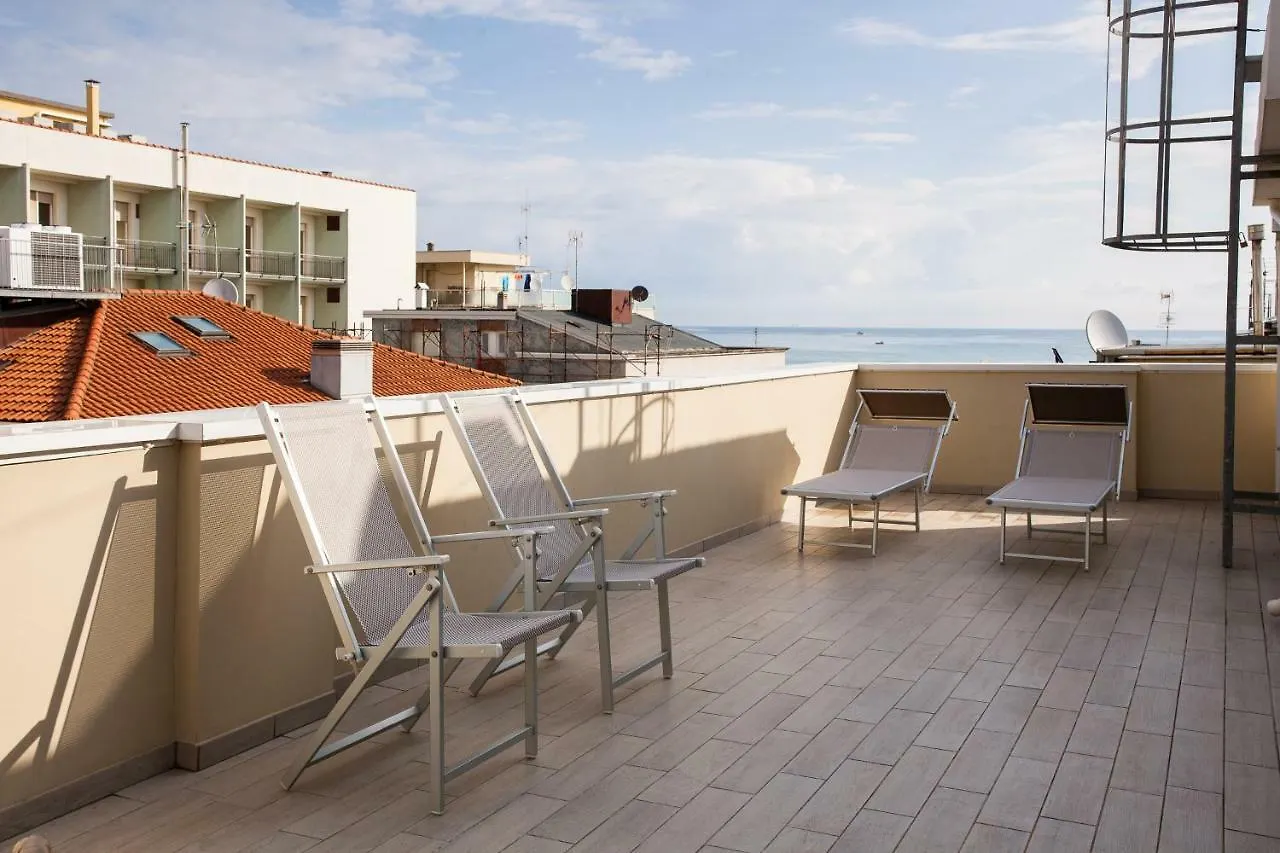 Hotel Plaza Rimini 3*,